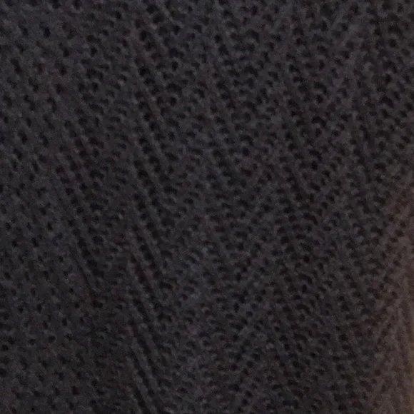 New Christopher & Banks Top - Picture 2 of 9